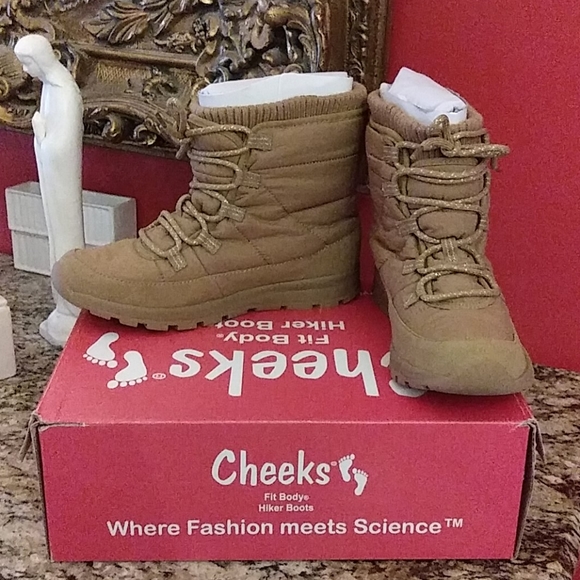 0415 Cheeks Fit Body Ankle Sneaker Boots - Picture 3 of 8